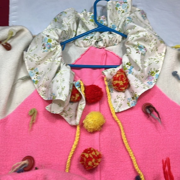 Vintage HAPPY CLOWN SUIT Costume PINK white PomPom button FLOWER COLLAR 46”chest - Picture 13 of 14